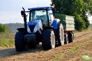 New Holland T7030