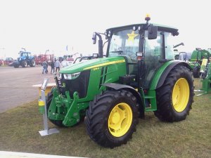 john deere 5115M