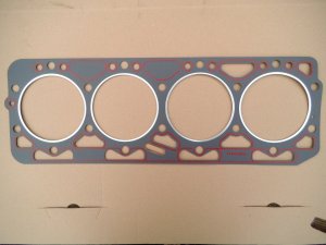 Uszczelka pod głowice Ursus C-385