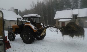 Ursus 360. Ładowarka