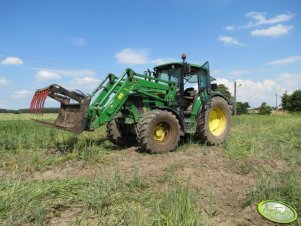 John Deere 6230