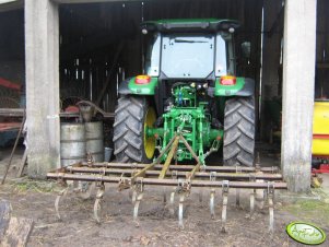 John Deere 5080M + Kultywator