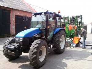 New Holland TL80