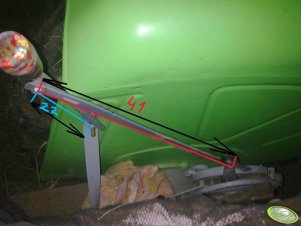 Przerobiona dżwignia w Ursusie C-4011