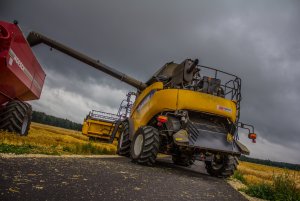 New Holland CR9080