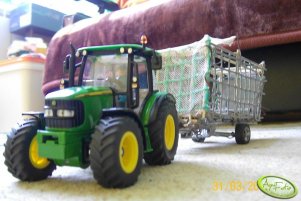 JD 5820 i zbierająca