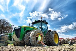 John Deere 8360R + Horsch Terrano 6 FM