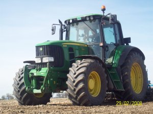 John Deere 6630