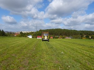 Ursus C-360 + przyczepa zbierająca T-055