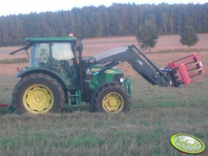 John Deere 5100R + Quicke Q55