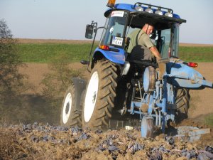 New Holland TD5010 i Lemken