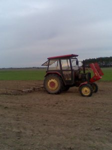 Ursus C-330 z bronami