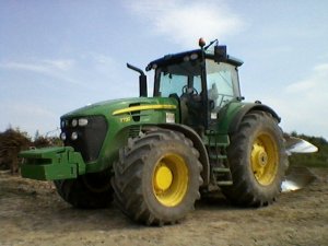 John Deere 7730