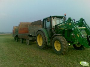 John Deere 6230