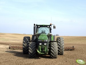 John Deere 8530 & Brony