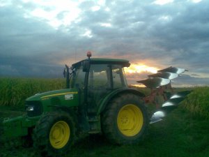 John Deere 5080 M & Vogel&Noot Euromat M 920