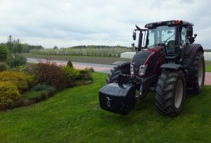 Valtra N123 HiTech