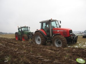 Massey Ferguson 8240 + Kverneland & Fendt Favorit 818 + Kverneland