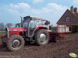 Massey Ferguson 390