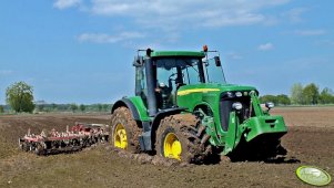 John Deere 8320 + Kongskilde Vibro Master