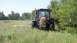 Valtra N92 & Pottinger Novadisc 265