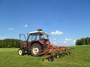 Zetor 7211 + Kuhn