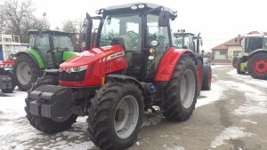 Massey Ferguson 5611