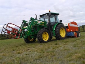 John Deere 5620 i Sipma z-279/1