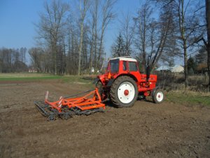 MTZ 80 z agregatem 3.20