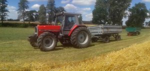 Massey Ferguson  3085 + 2x przyczepy D35