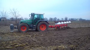Fendt Vario 716 + Akpil
