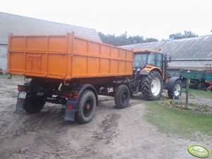 Renault Ares 620rz i przyczepa