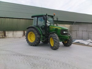 John Deere 5090 M