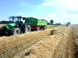 Deutz-Fahr Agrofarm 430 i Unia Brzeg P-10 Long oraz Bizon Z056