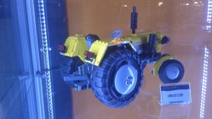 Ursus C-330 z Lego