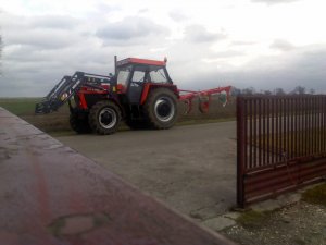 Zetor 10145 i pług