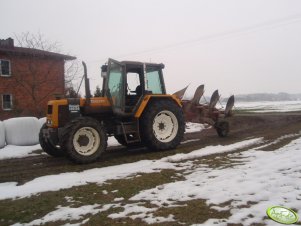 Renault + Pług Krone