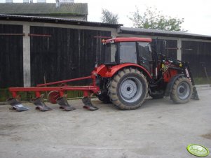 Farmer 8244 C2 + pług 4*35