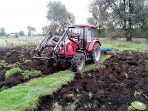 Farmer 8244 C2 + pług Kołaszewski