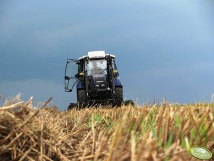 Farmtrac 665DT & Talerzówka