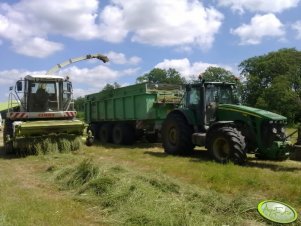 John Deere 8130