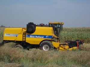 New Holland TC5050