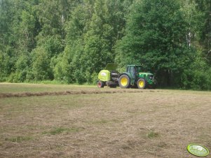 John Deere 6830 & Claas Rollant 350 RC