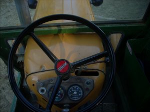 Ursus C-360 wnętrze