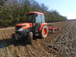 Kubota L5040 + Agregat uprawowy 2,10m