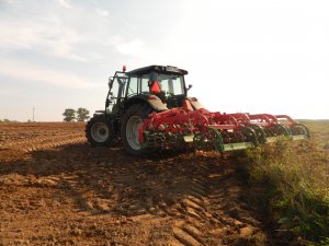 Valtra N113 & Unia Max