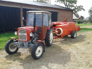 Ursus C-330 z Sipmą Z-224/1