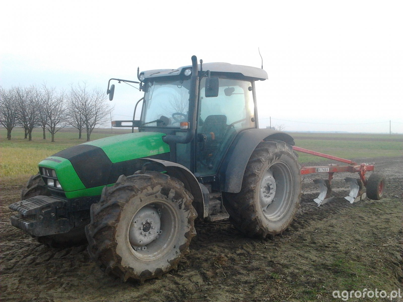 Deutz-Fahr Agrofarm 420 + Unia Tur 120 4x40