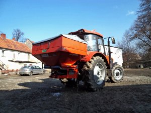 Ursus Mido 5524 + Kuhn MDS 19.1R