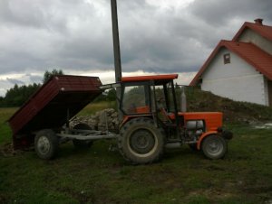 Władimirec T-25 & przyczepa